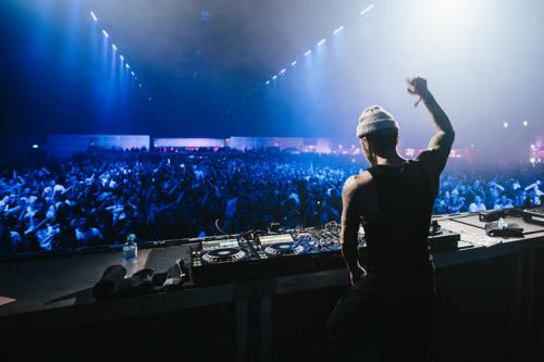 2024-12-07 Electric Sea - Justin Sonder - 08371 - online