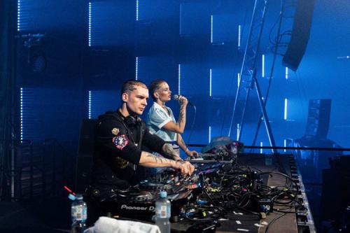 2024-12-07 Electric Sea - Justin Sonder - 08898 - online