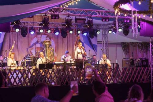 Kai Behrendt Oktoberfest Schwerin Online Res - 051 - 08351